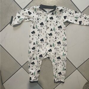$5/30 Charming Woodland Print Kids Footie